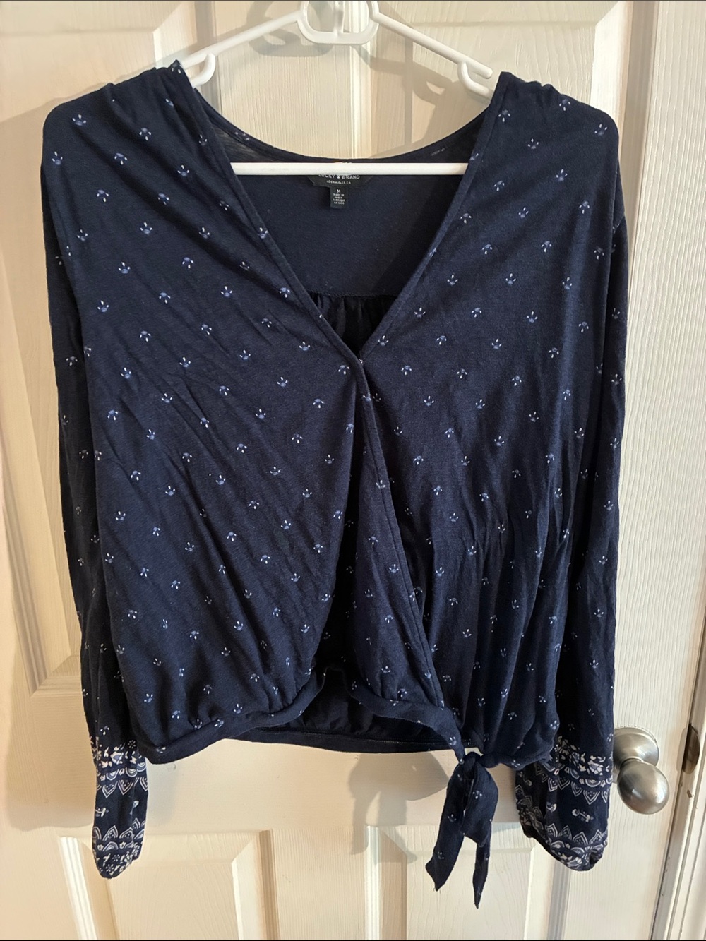 Lucky Brand top with snap and tie size medium